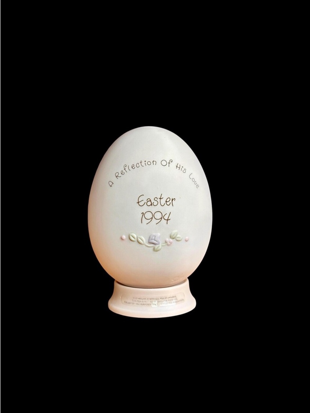 Easter 1994 Decorative Egg Figurine - Cream